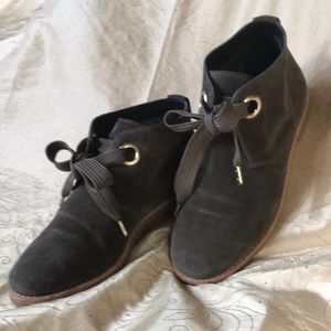 Kate Spade “Barrow” chukka booties in olive suede (size 6.5)